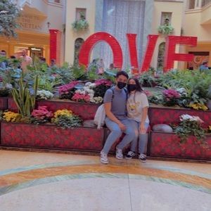 Meet your Posher, Alexis